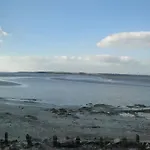 Ferienhaus De Douanier En Baie Du Mont Saint Michel Insolite Courtils