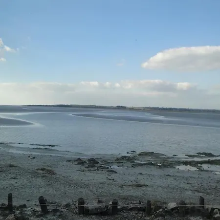 Dom wakacyjny De Douanier En Baie Du Mont Saint Michel Insolite Courtils