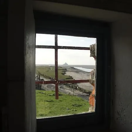 De Douanier En Baie Du Mont Saint Michel Insolite Courtils