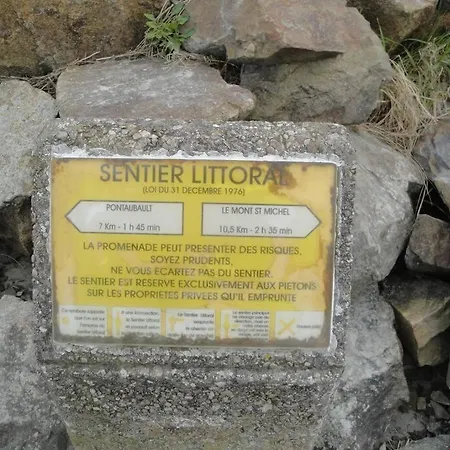 De Douanier En Baie Du Mont Saint Michel Insolite