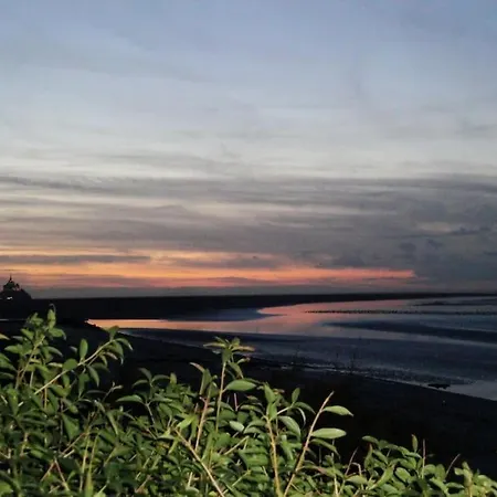 De Douanier En Baie Du Mont Saint Michel Insolite