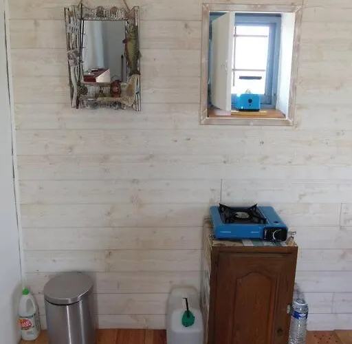 Сasa de vacaciones De Douanier En Baie Du Mont Saint Michel Insolite Courtils